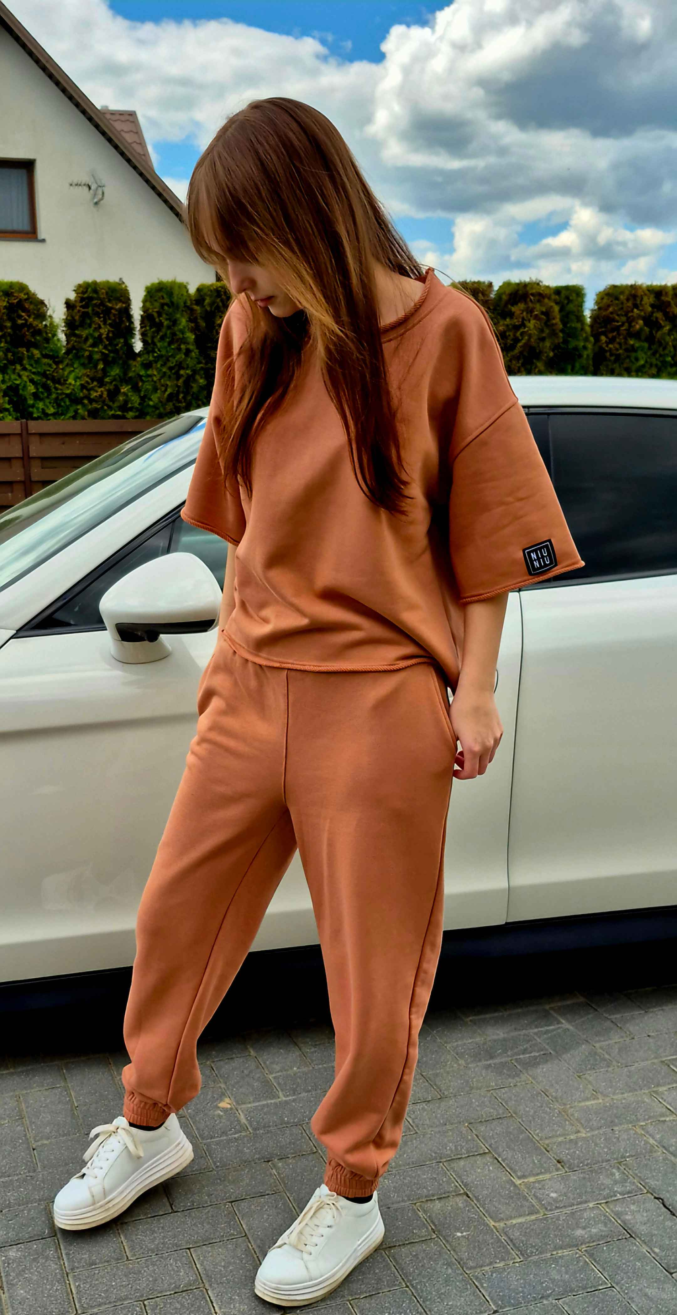 Džemperis trumpomis rankovėmis +joggers kelnės /Mocha Mousse