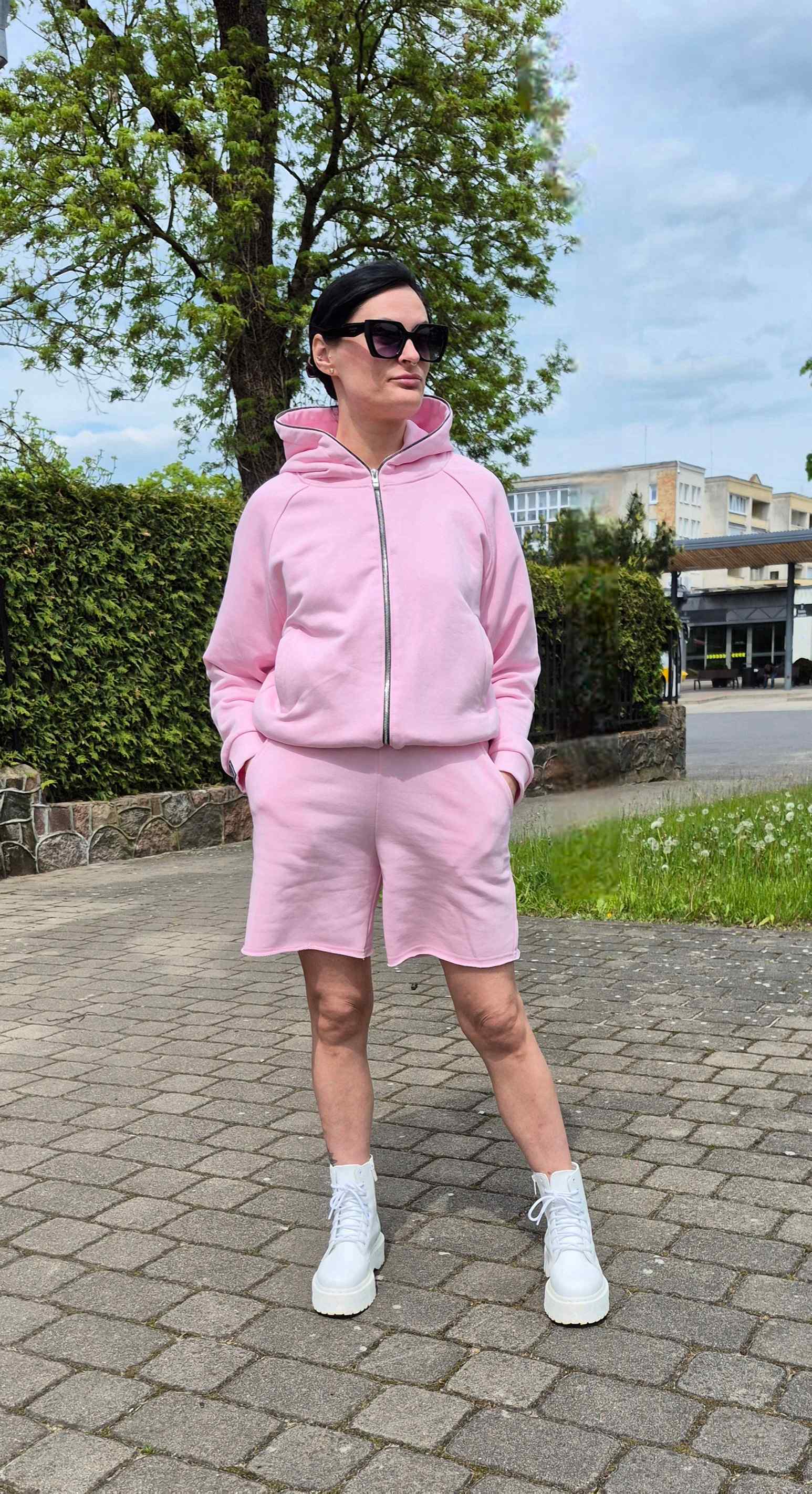 Džemperis su kapišonu +šortai /Sweet dreams pink