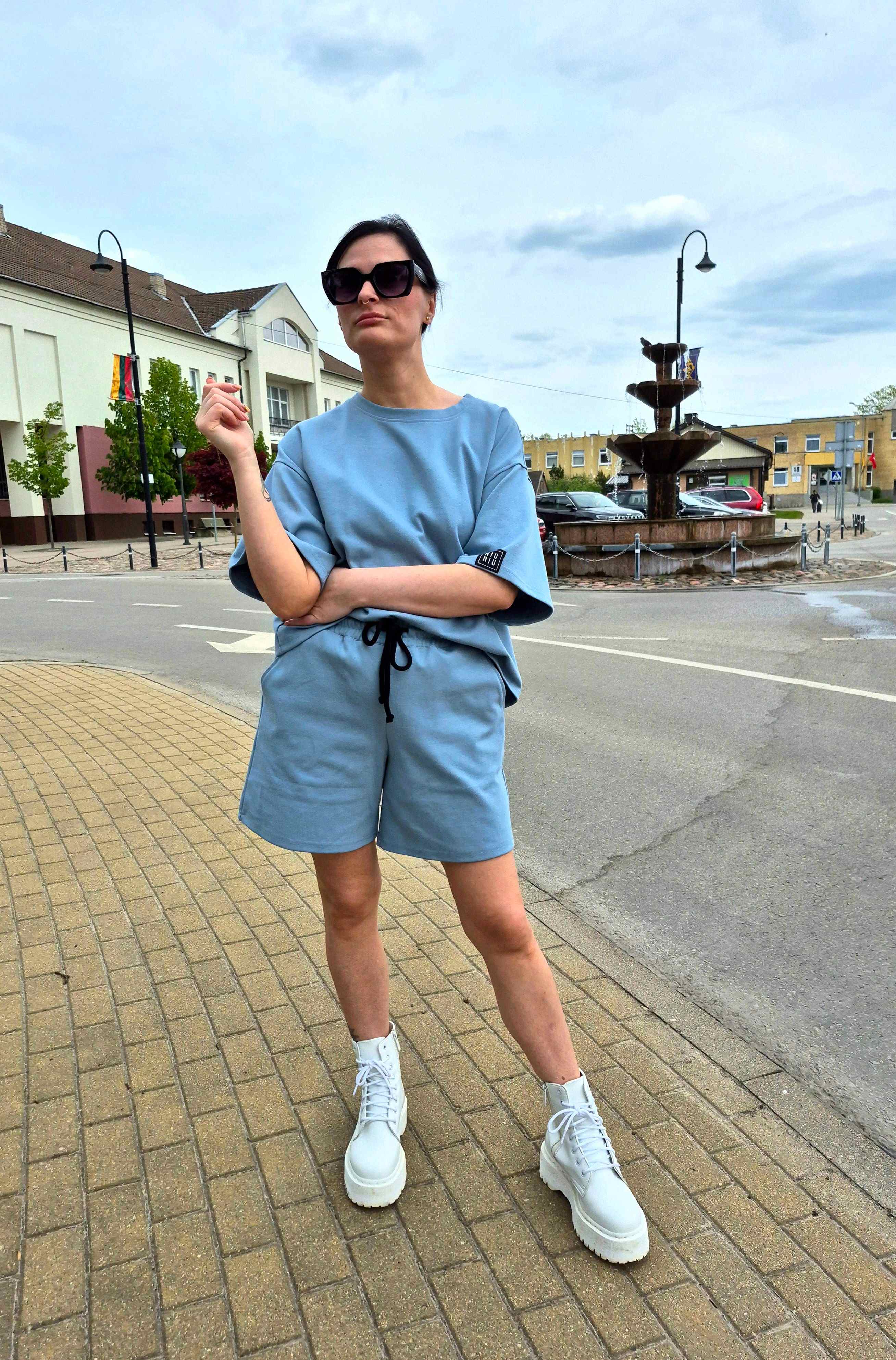Marškinėliai "Weekend" + šortai Blue Prada